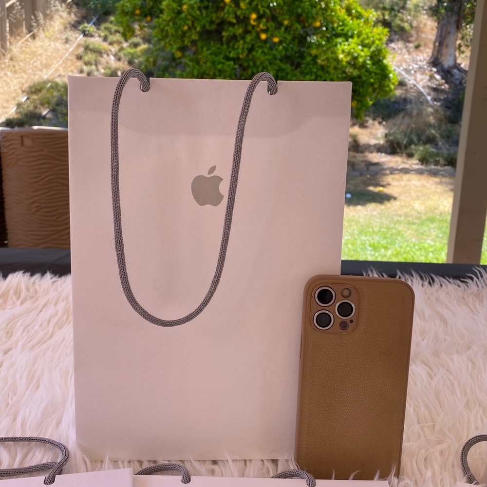 Apple Paperbag